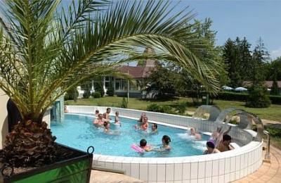 Wellness hétvége Hévízen a Hotel Helios háromcsillagos, felújított szállodában - Hunguest Hotel Helios*** Héviz - akciós wellness és gyógyszálloda Hévízen