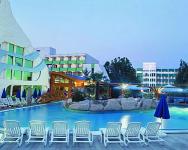 Hévíz Hotel NaturMed Carbona - Csúszdázás a szabadtéri élményfürdőben